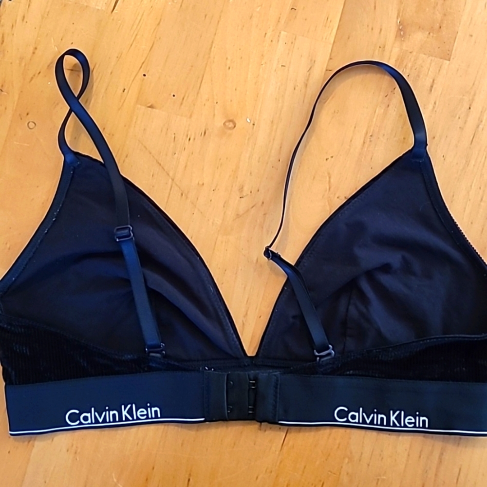 Calvin Klein black velvet bra L